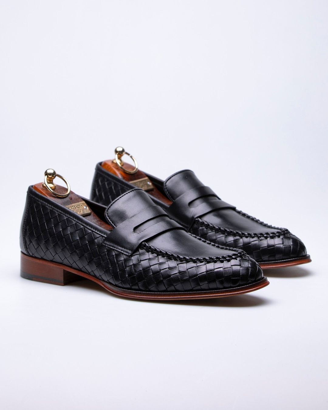 BLACK SAVIO✦ GENUINE LEATHER