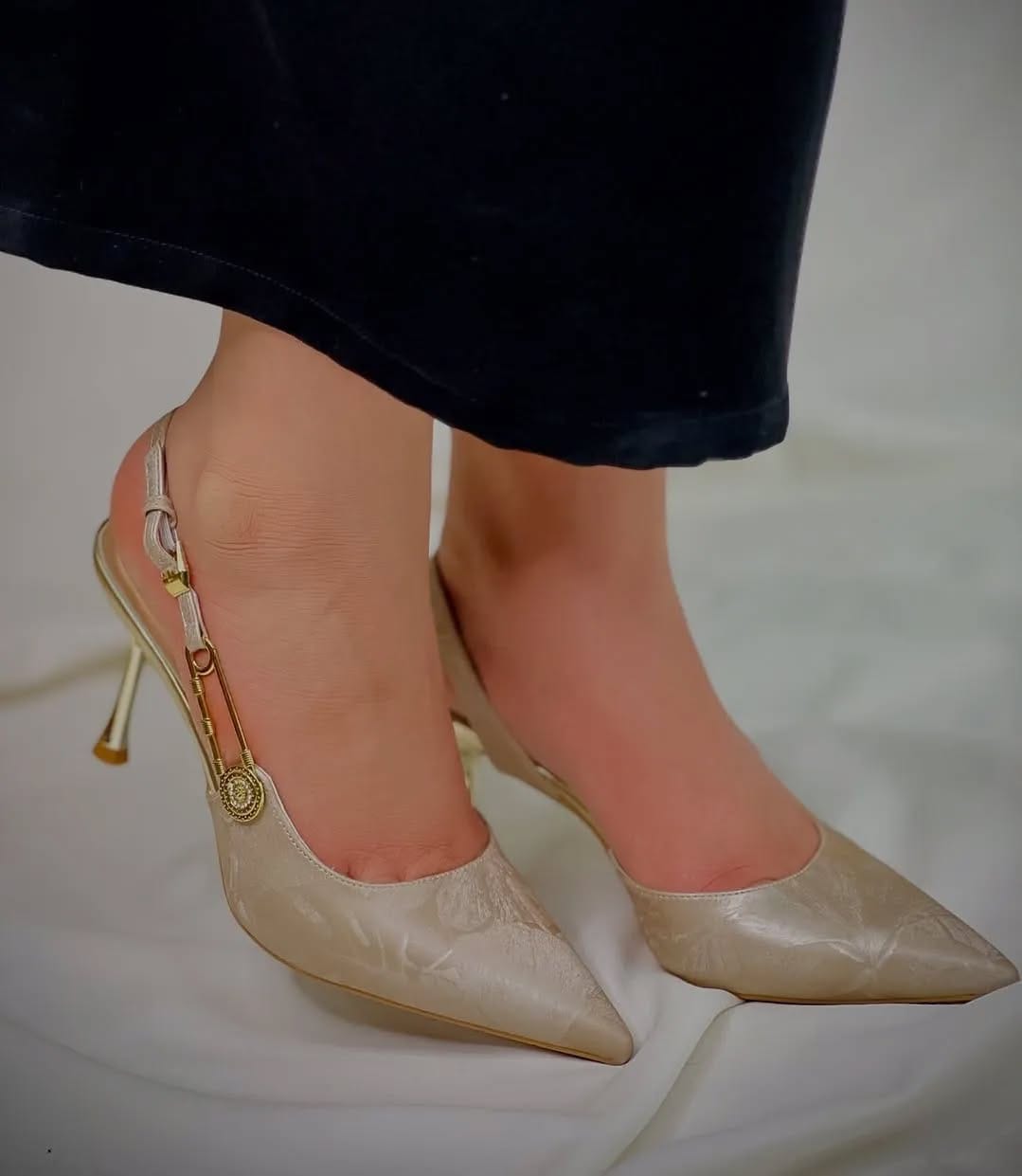 Blossom side stripe Heel- Gold