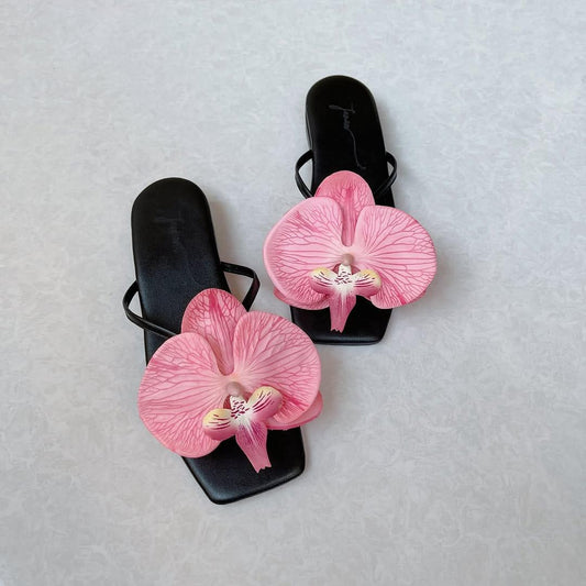 Franck flat shoes (Black base Pink Flower)