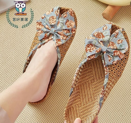 Floral sandals (Grey)