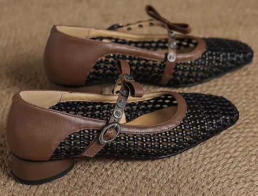 Hollow out summer pumps (Black)