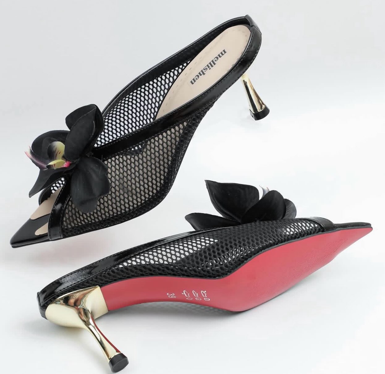Breathing Beauty (Black)