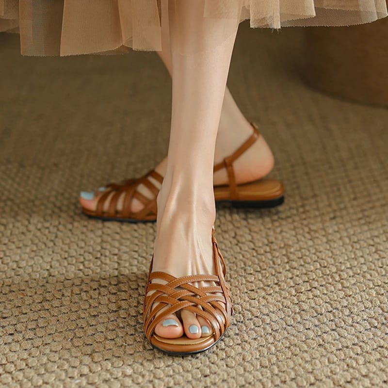 Toe Cross Sandal-Brown