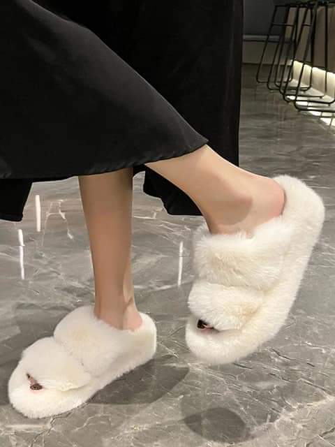 Fluffy Slippers for women-White