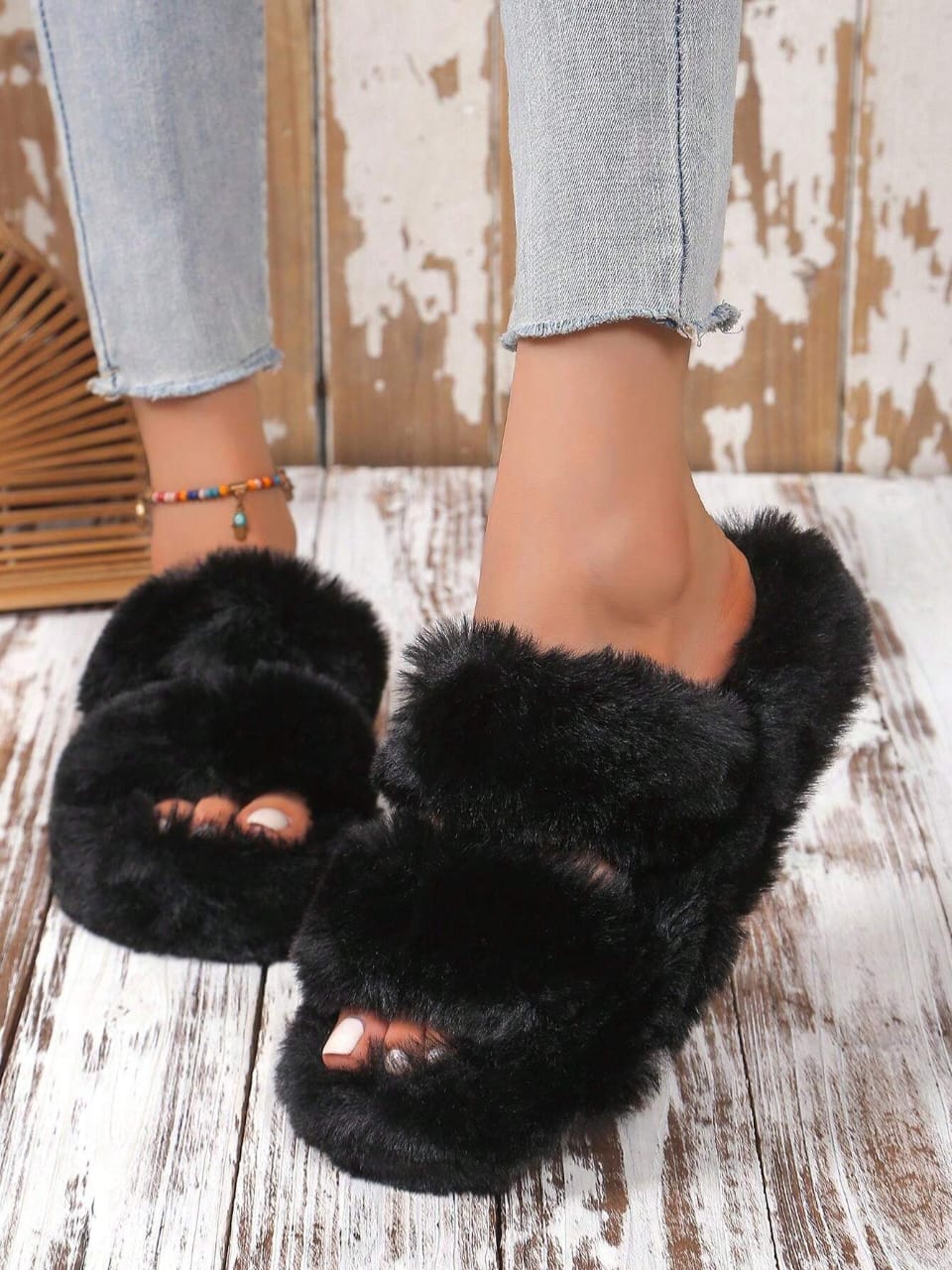 Fluffy Slippers for women-Black