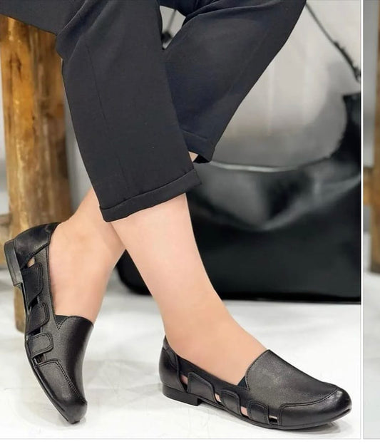 Charm shoes (Black)