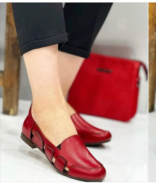 Charm shoes (Red)