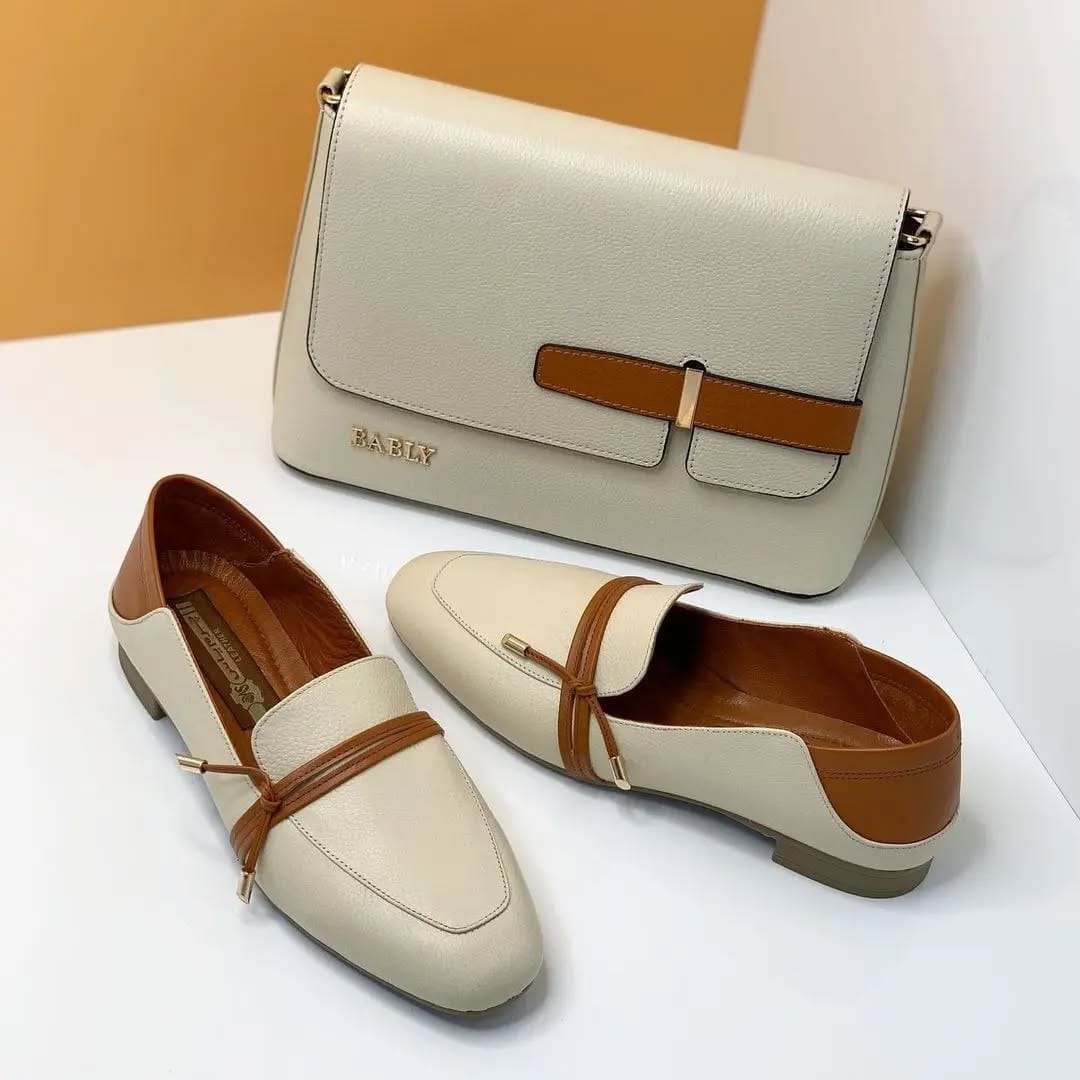 Britian style shoes (off white)
