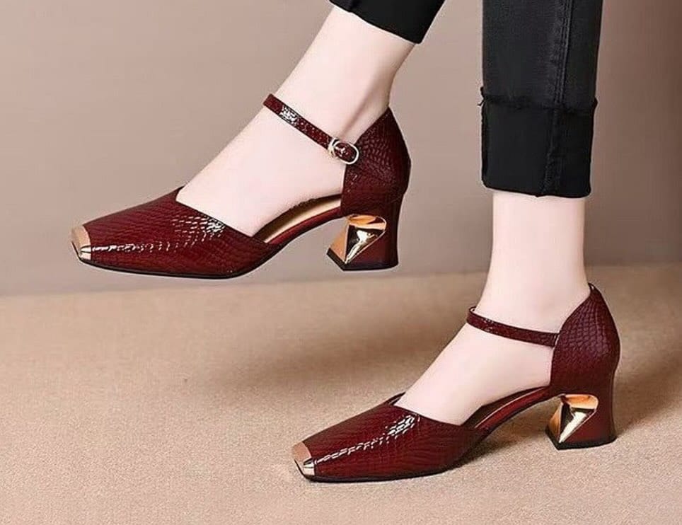 Metallic thick heels (Maroon)