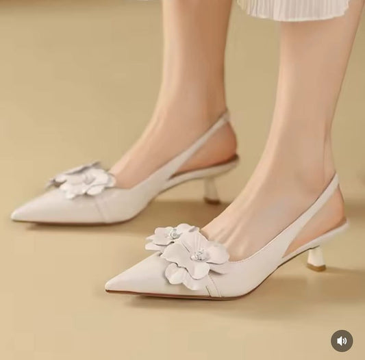 Columbiaan sandals (White)