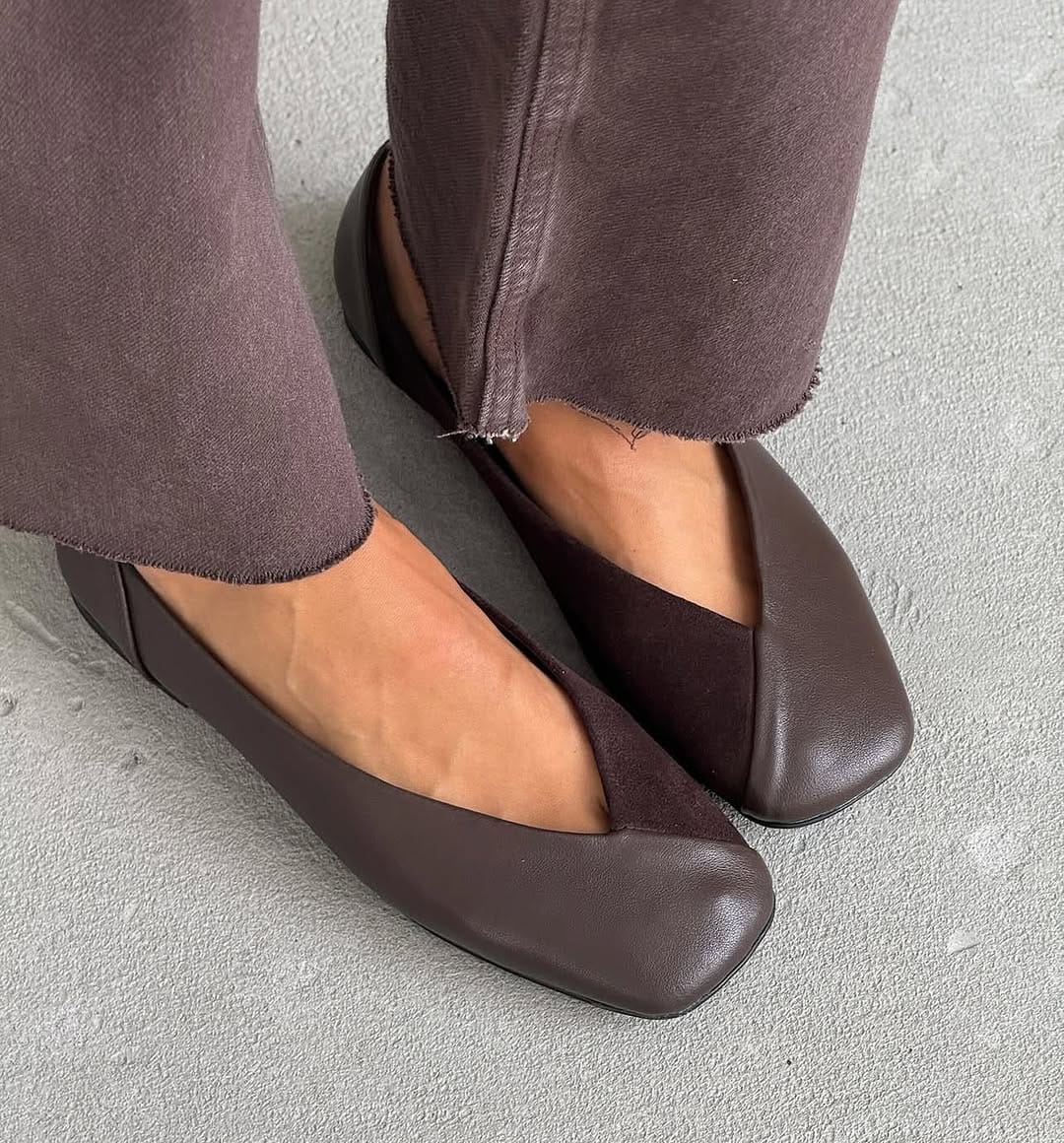 Eva shoes (Chocolate Brown)