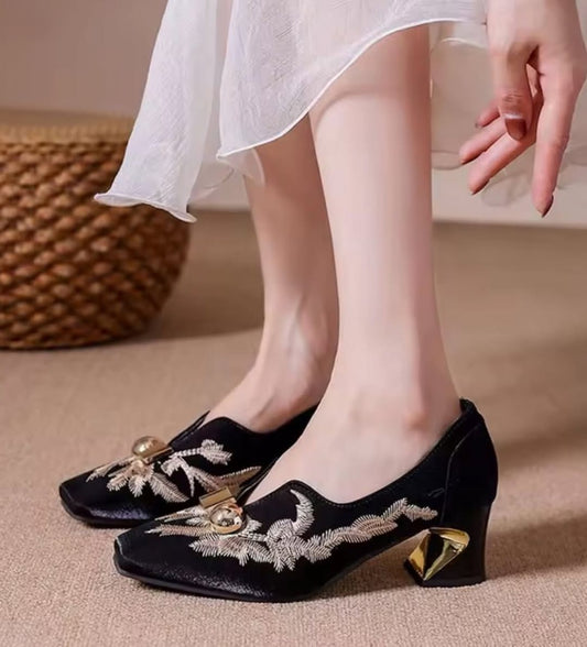 Golden Fern Elegance heel (Black)