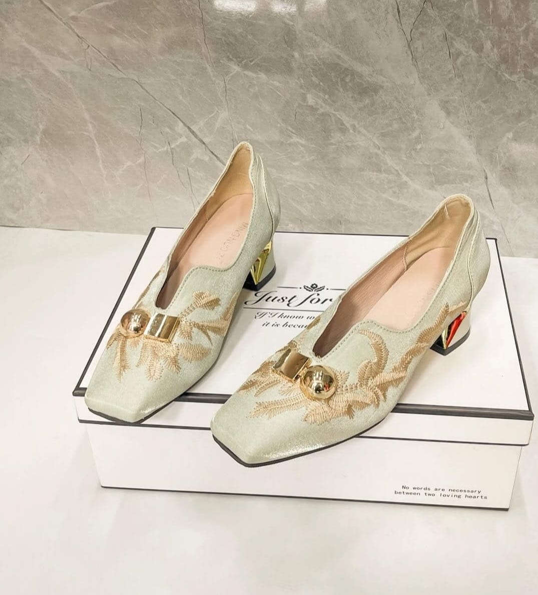 Golden Fern Elegance heel (Light Green)
