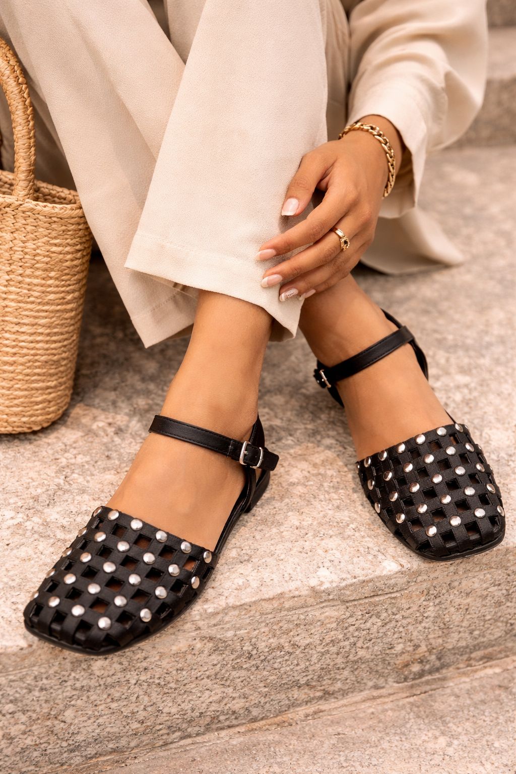 Desert crystal weave sandal (Black)