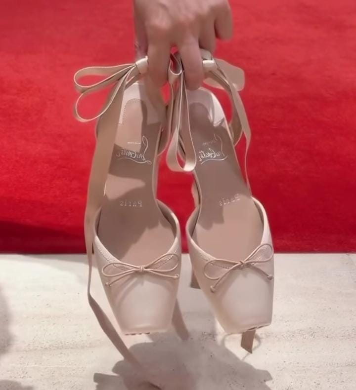 Dancing sandals