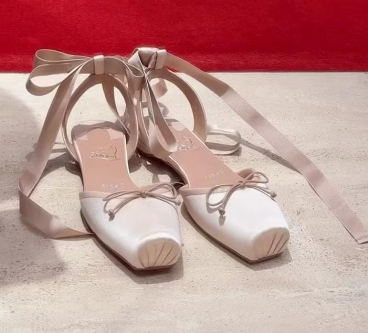 Dancing sandals