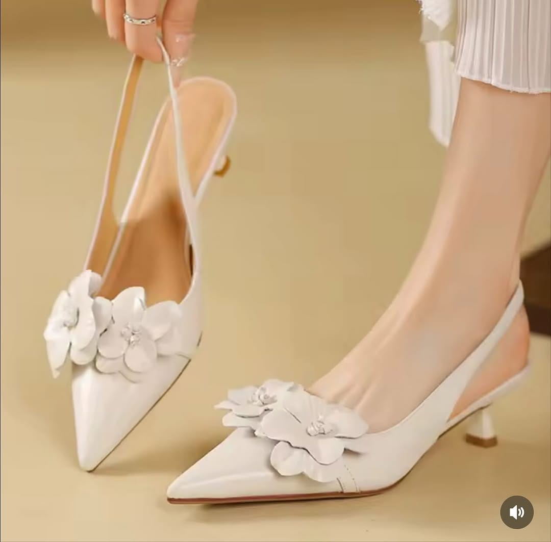 Columbiaan sandals (White)