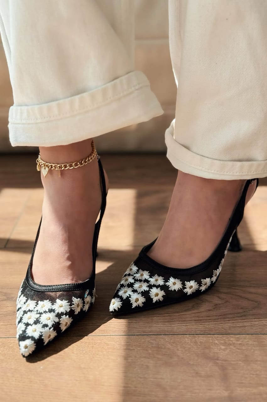 Turkish embroidered heel (Black)