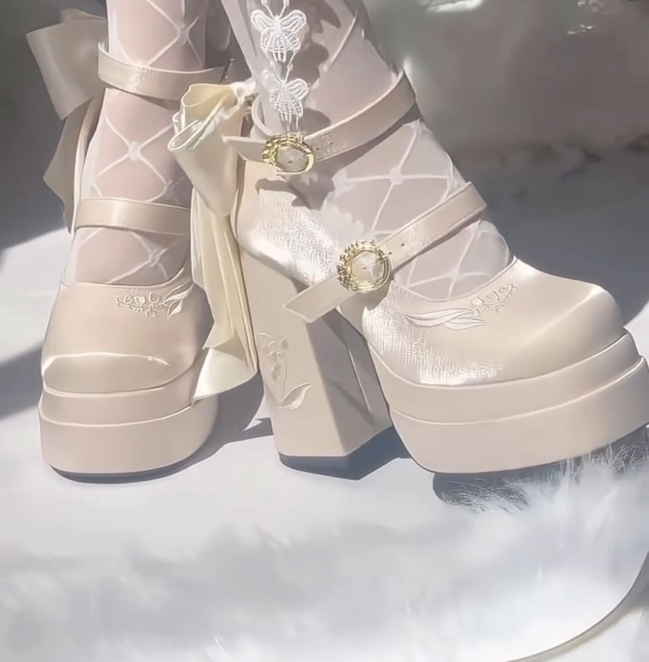 Serene Ribbon heels (Beige)